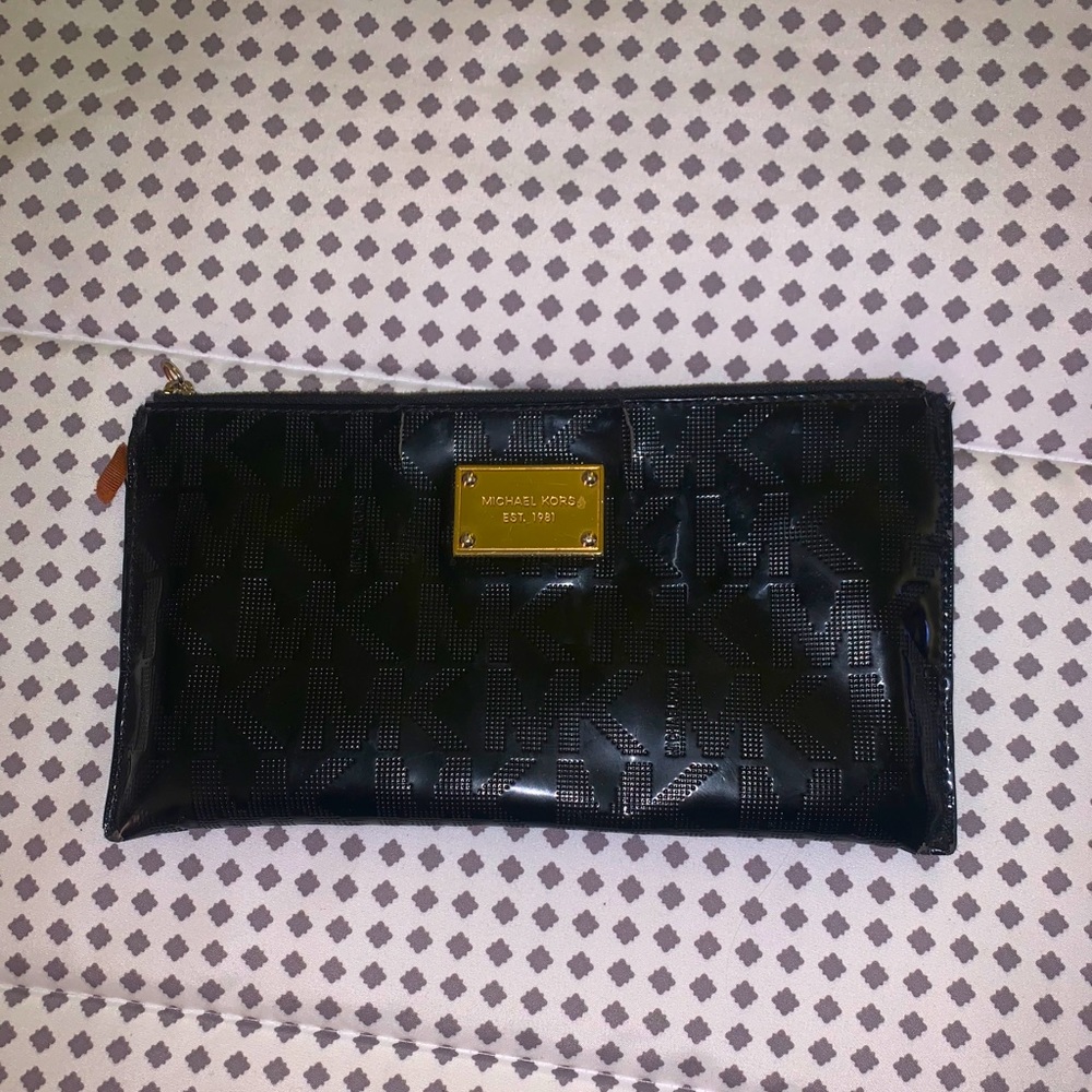 Michael Kors Wristlet